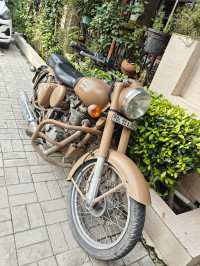 Desert Storm Royal Enfield Classic 500