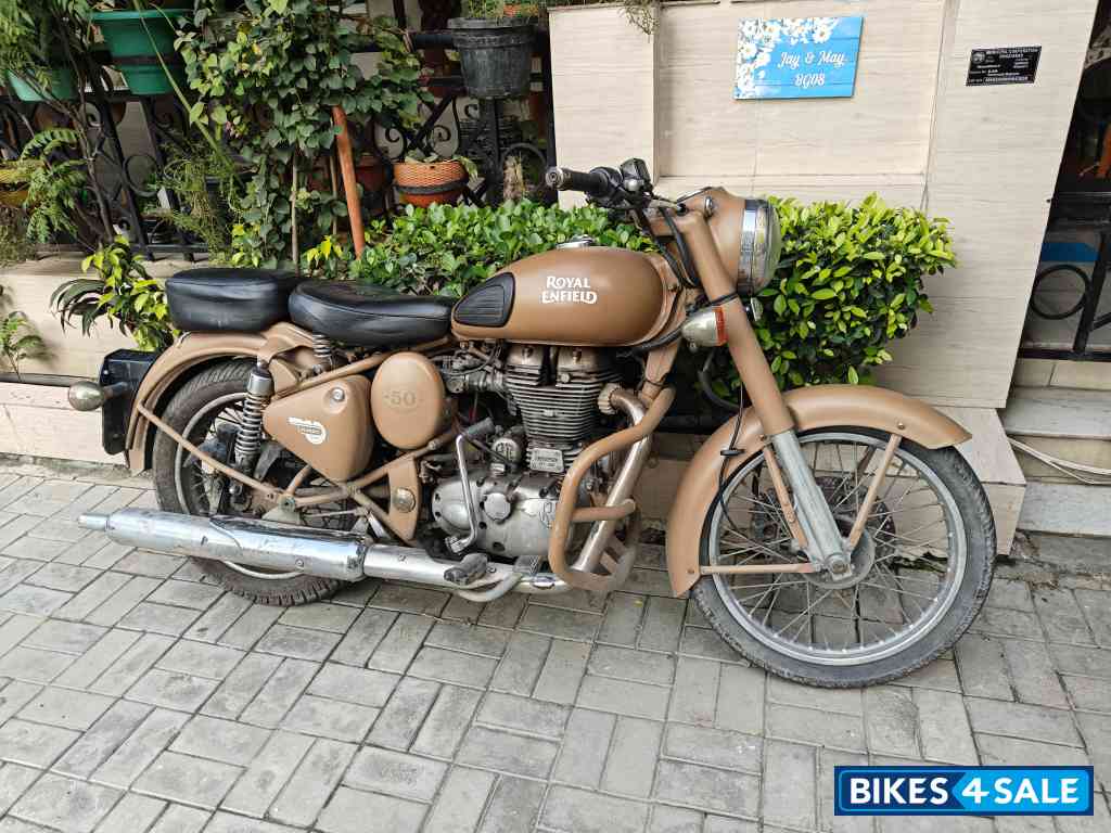 Desert Storm Royal Enfield Classic 500 Desert Storm Royal Enfield Classic 500