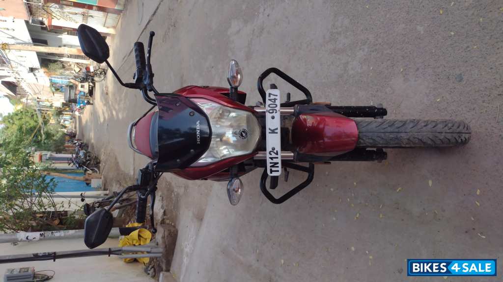 Red Honda CB Unicorn 160