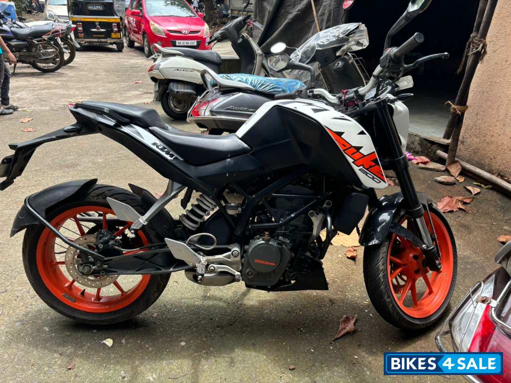 KTM Duke 200
