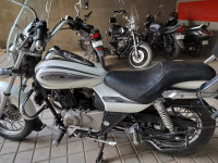 Moon White Bajaj Avenger Cruise 220