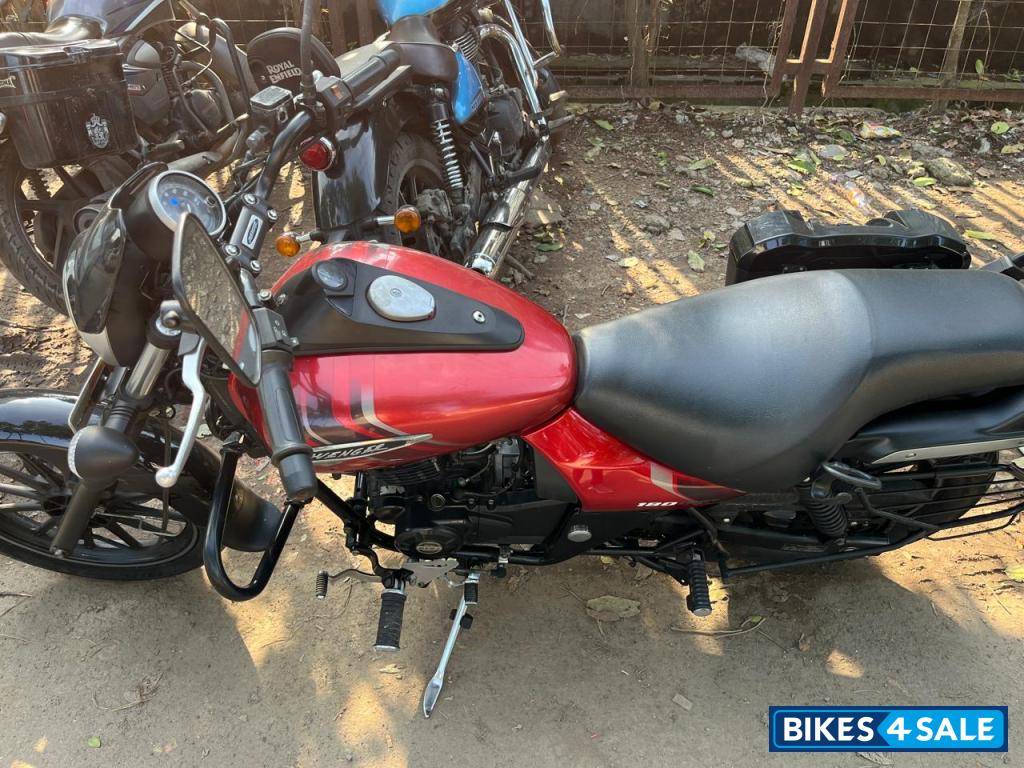 Red Bajaj Avenger Street 180