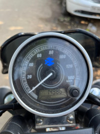 Red Bajaj Avenger Street 180