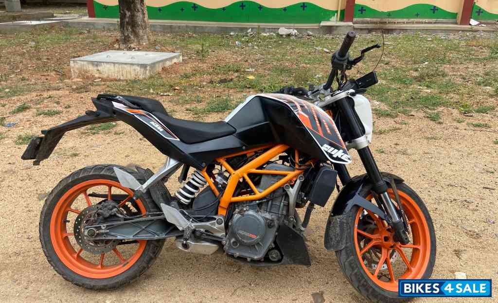 KTM Duke 390