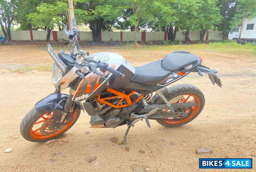 KTM Duke 390