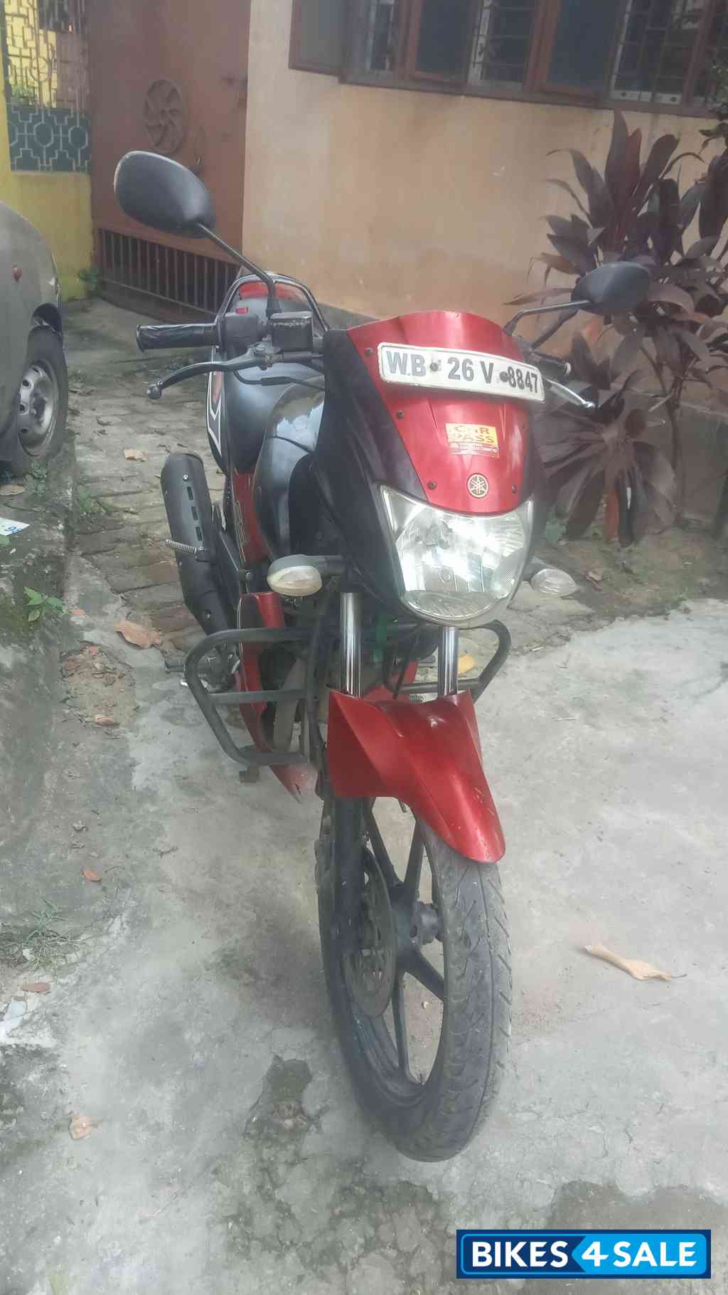 Red & Black Yamaha SS125