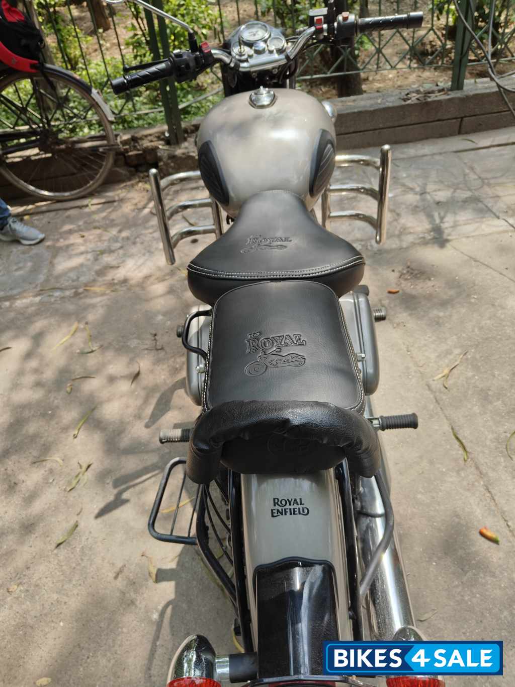 Royal Enfield Classic Gunmetal Grey Royal Enfield Classic Gunmetal Grey