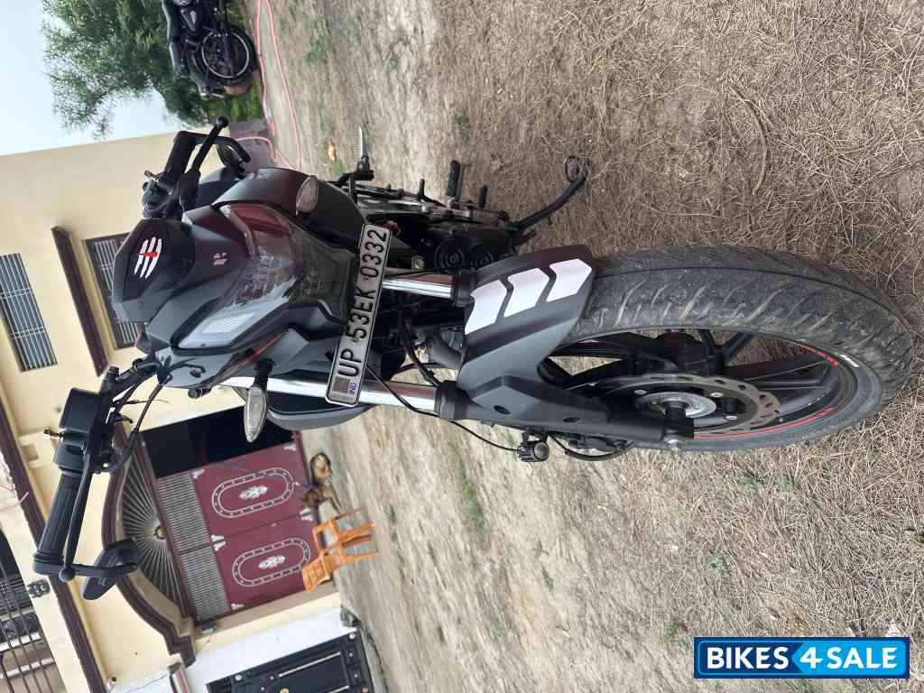 Hero Xtreme 160R Stealth Edition