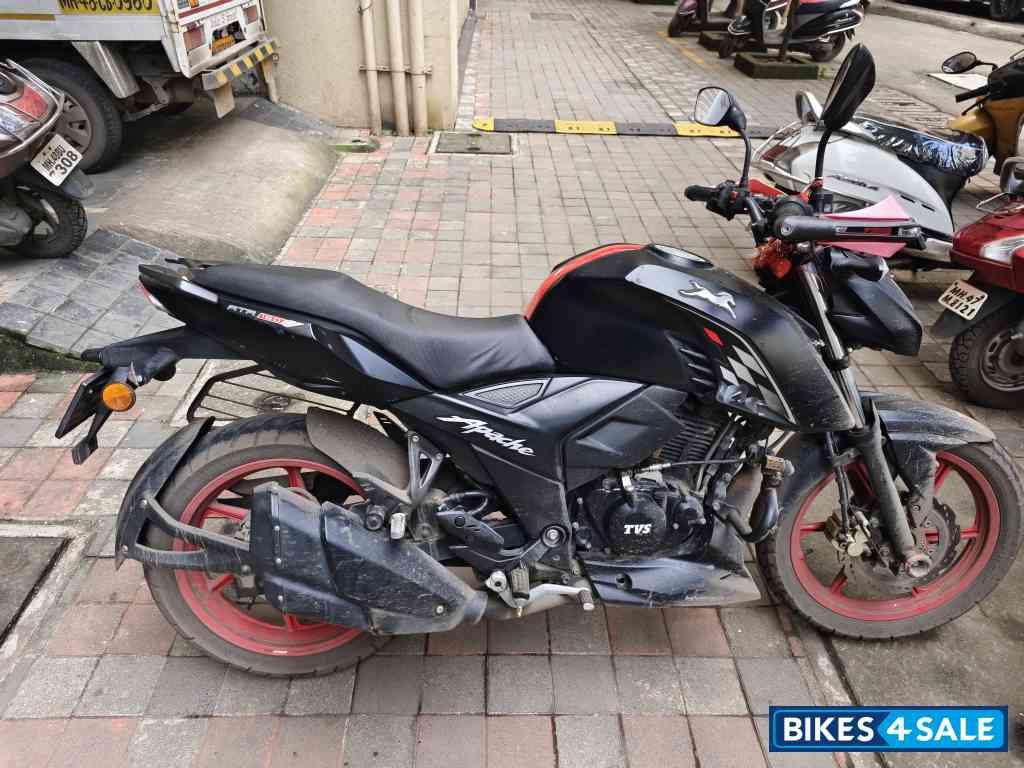 TVS Apache RTR 160 4V Special Edition