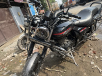 Bajaj Avenger Street 220