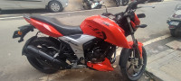 Red TVS Apache RTR 160 4V