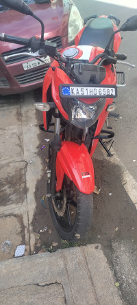 Red TVS Apache RTR 160 4V