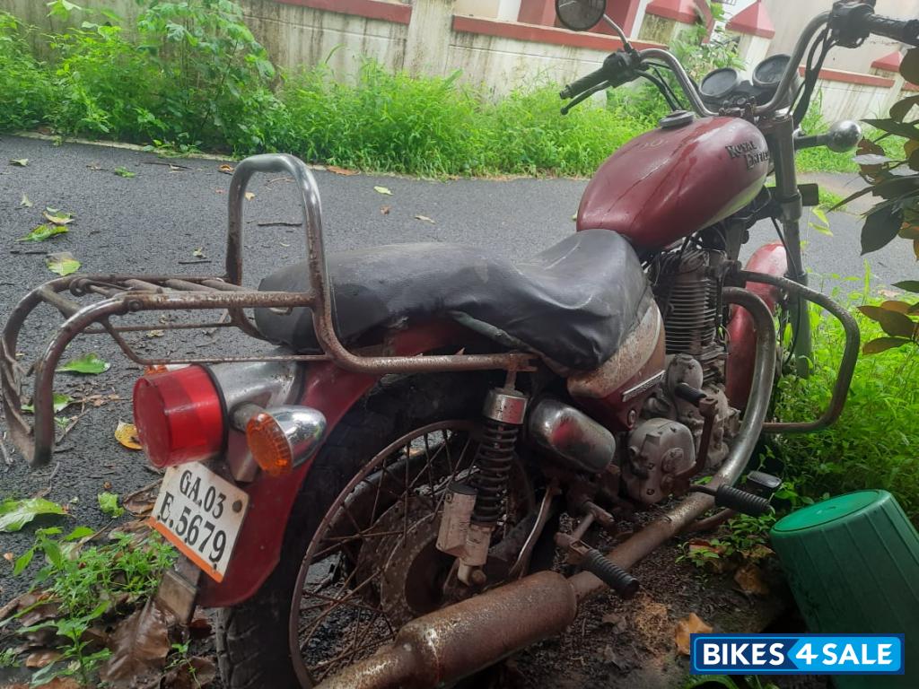 Maroon Royal Enfield Thunderbird 350