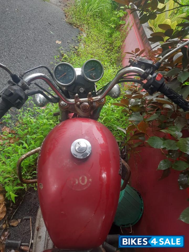 Maroon Royal Enfield Thunderbird 350
