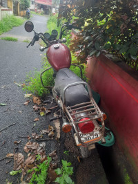 Maroon Royal Enfield Thunderbird 350