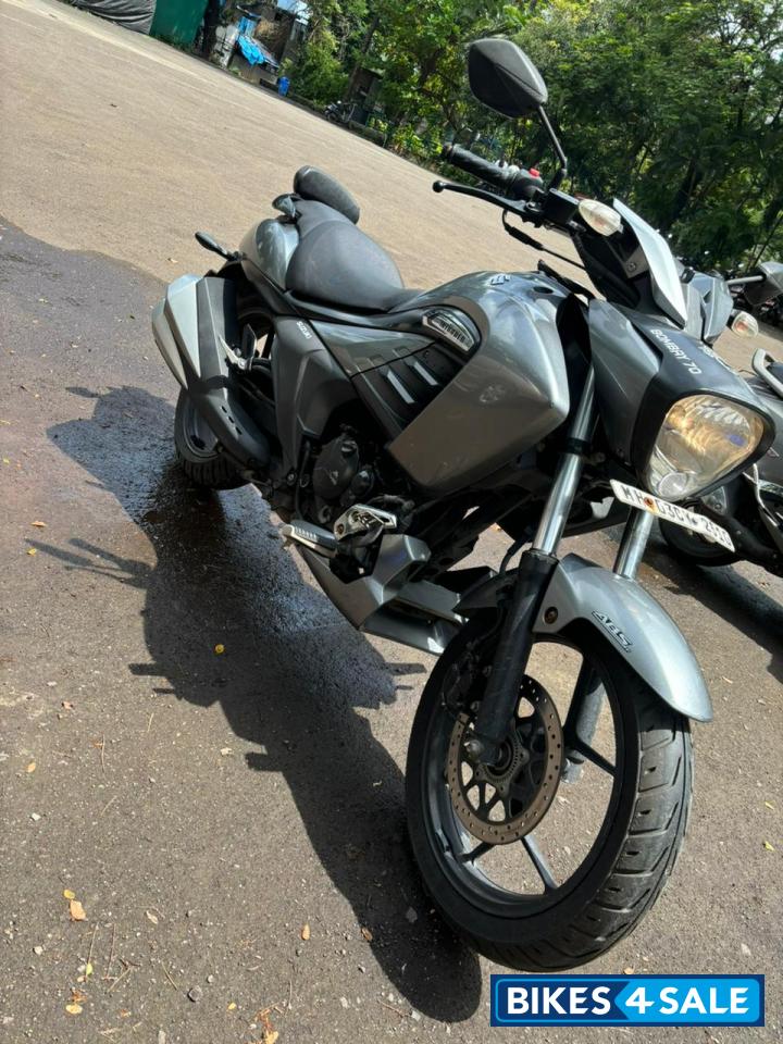 Grey Suzuki Intruder 150