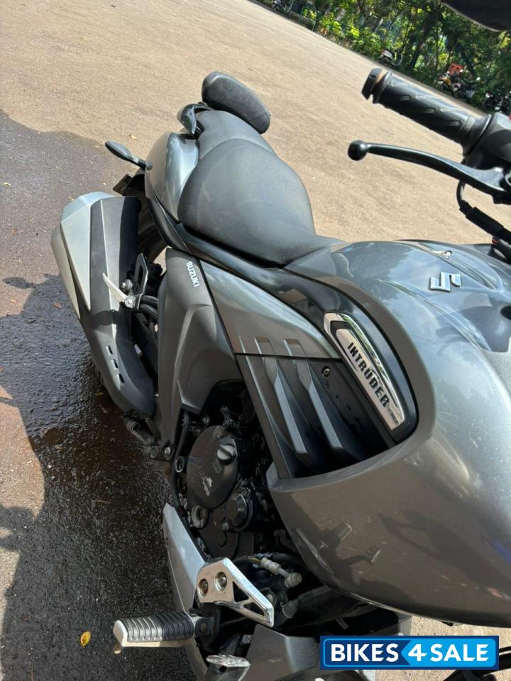 Grey Suzuki Intruder 150