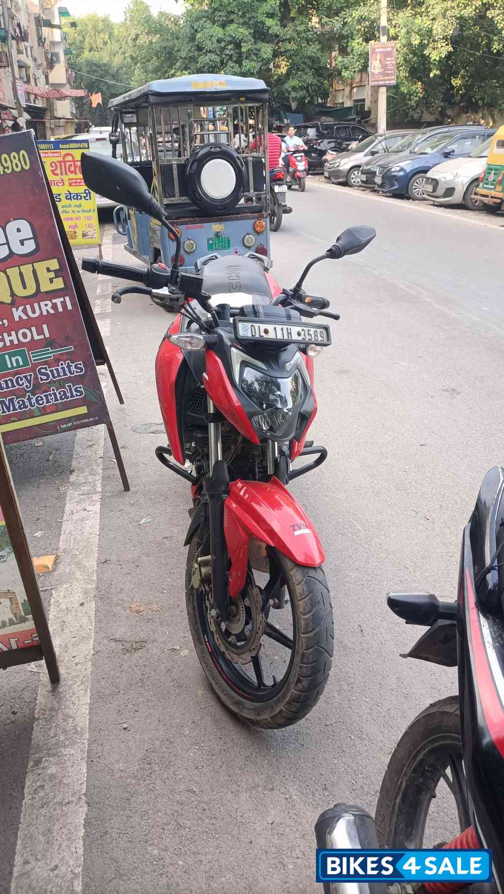 TVS Apache RTR 160 4V BS6