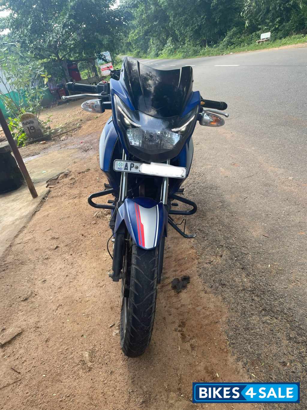 Matte Blue TVS Apache RTR 160