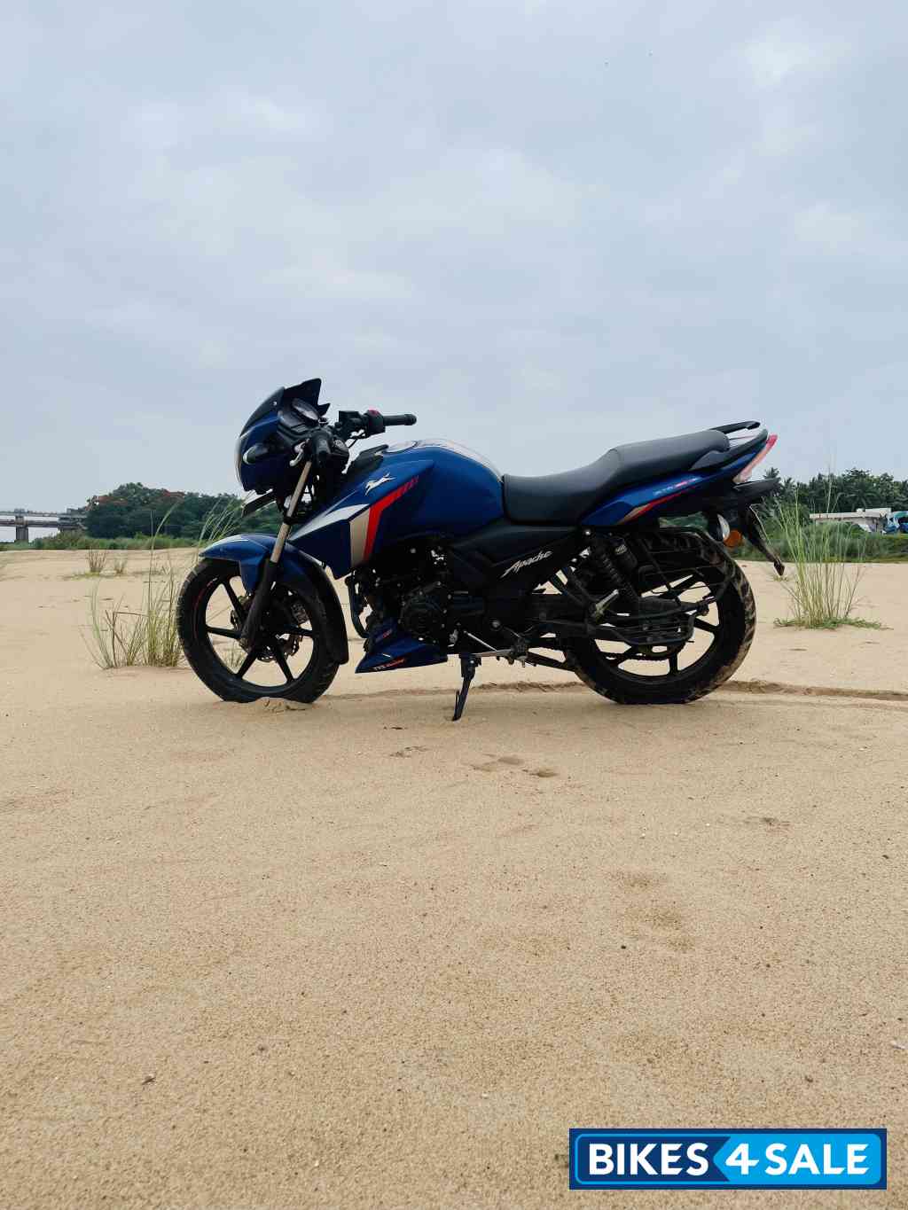 Matte Blue TVS Apache RTR 160