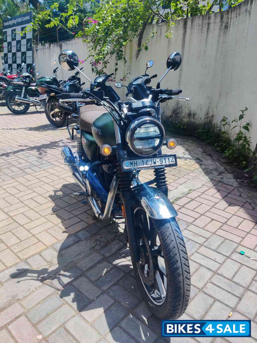 Mat Marshal Green Honda CB350 DLX