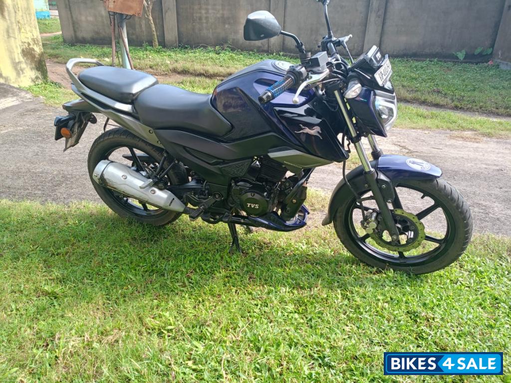 TVS Raider Split Seat