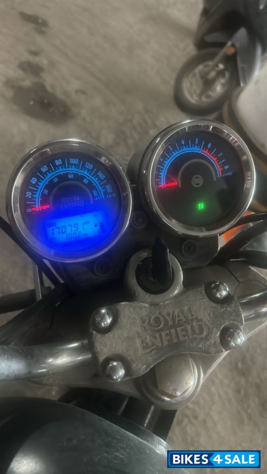 Royal Enfield Thunderbird 350 Royal Enfield Thunderbird 350