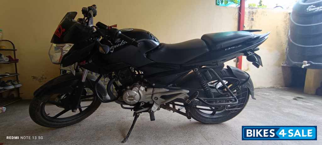 Bajaj Pulsar 135LS
