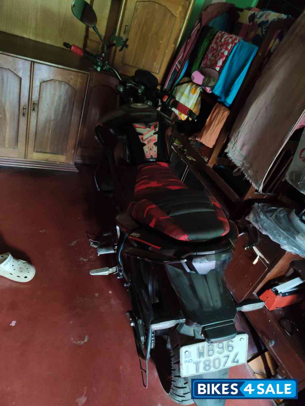 Steel Black Hero Xtreme 160R