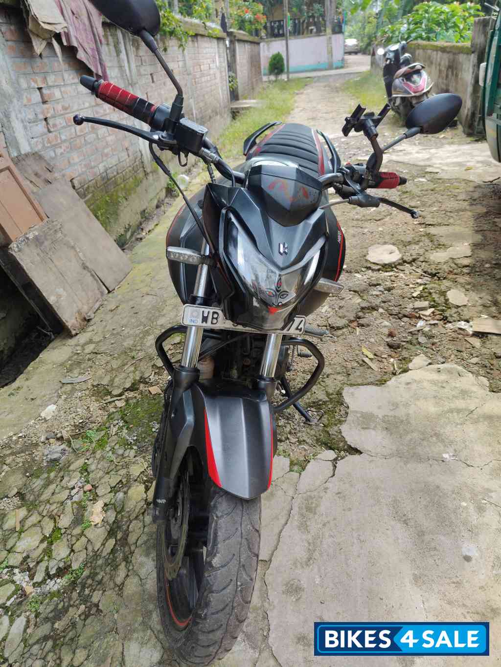 Steel Black Hero Xtreme 160R