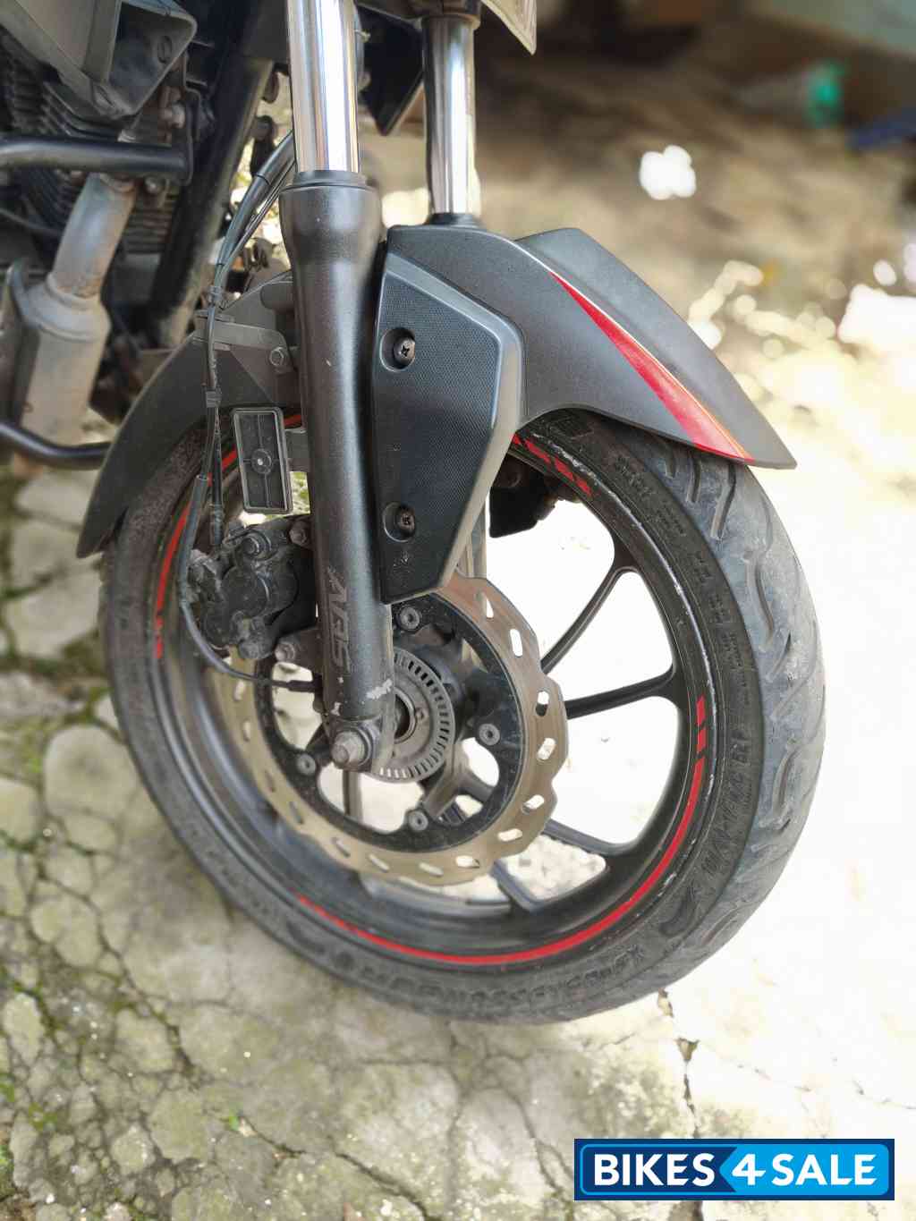 Steel Black Hero Xtreme 160R