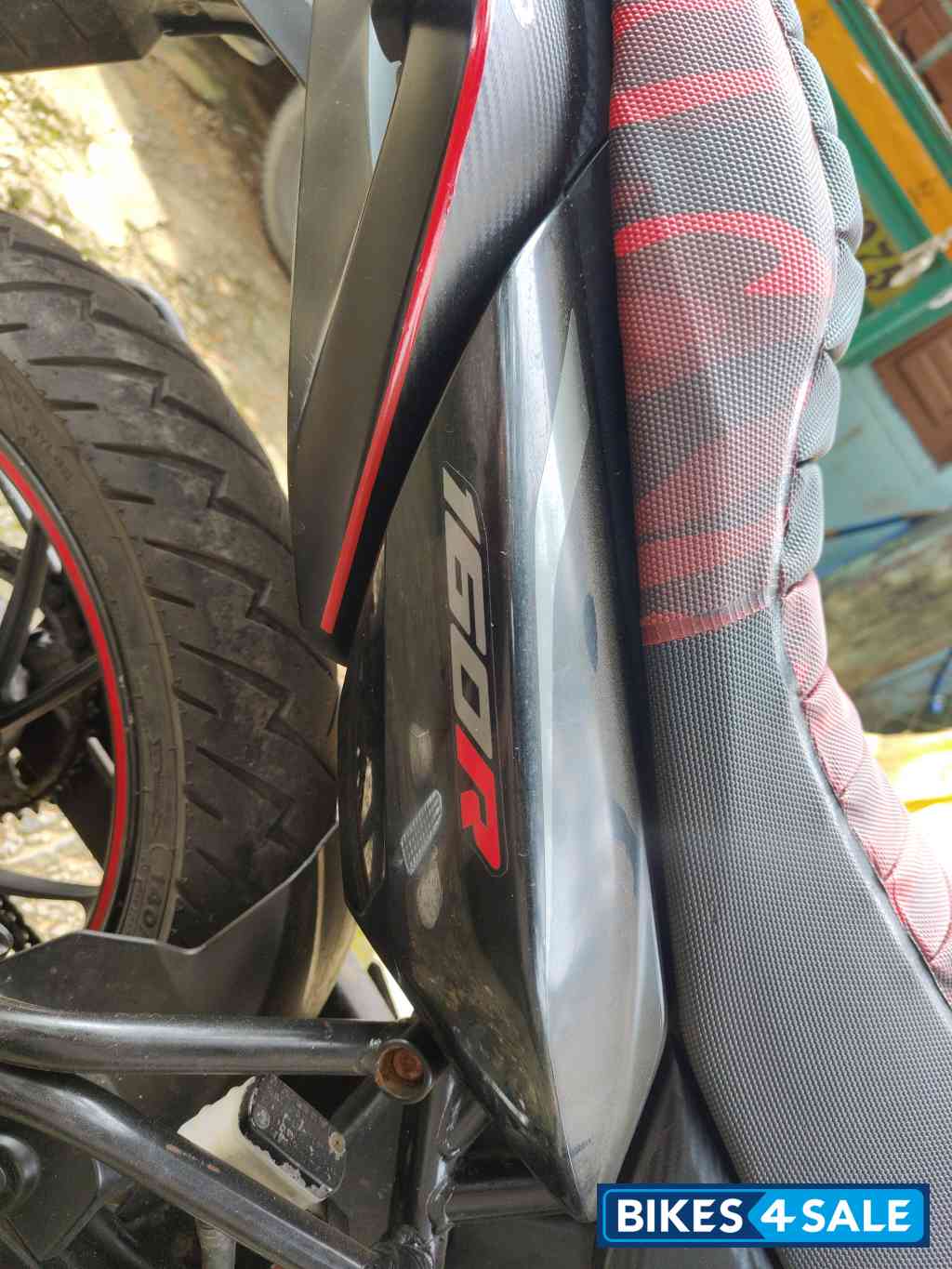 Steel Black Hero Xtreme 160R
