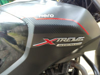 Steel Black Hero Xtreme 160R