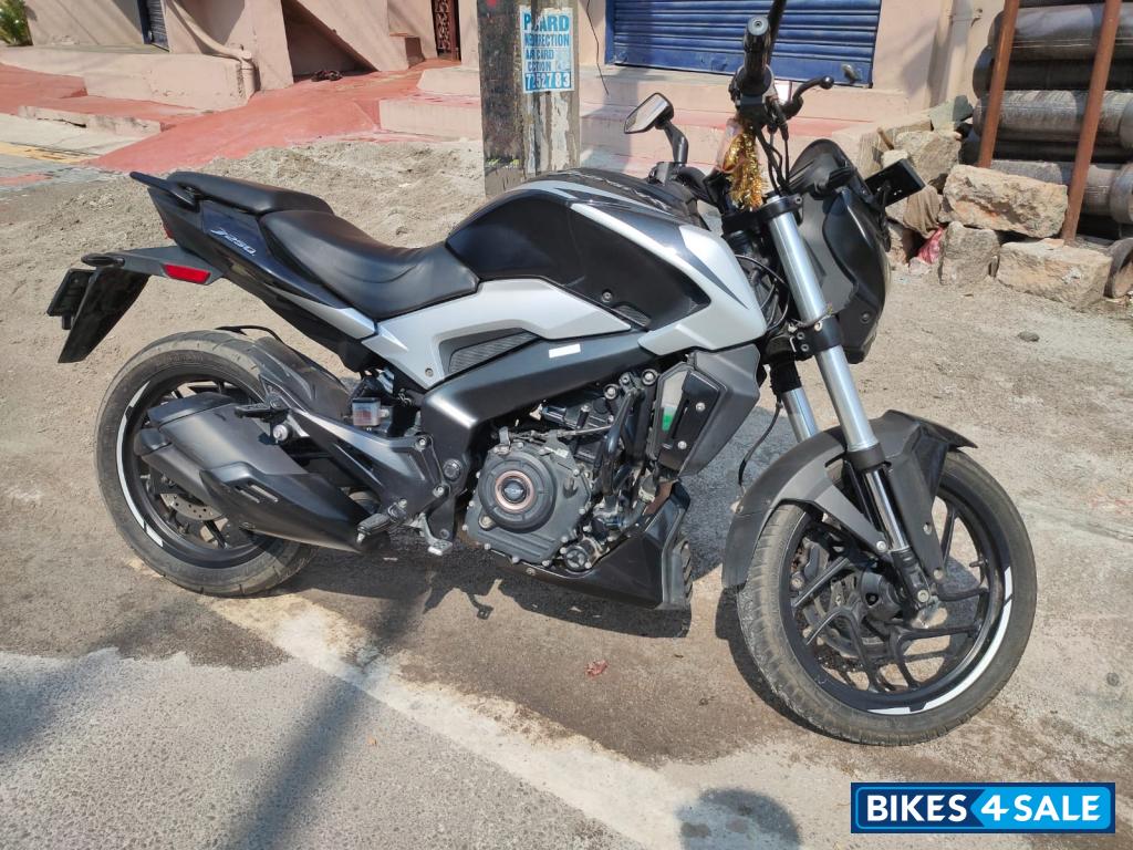 Bajaj Dominar 250 2022
