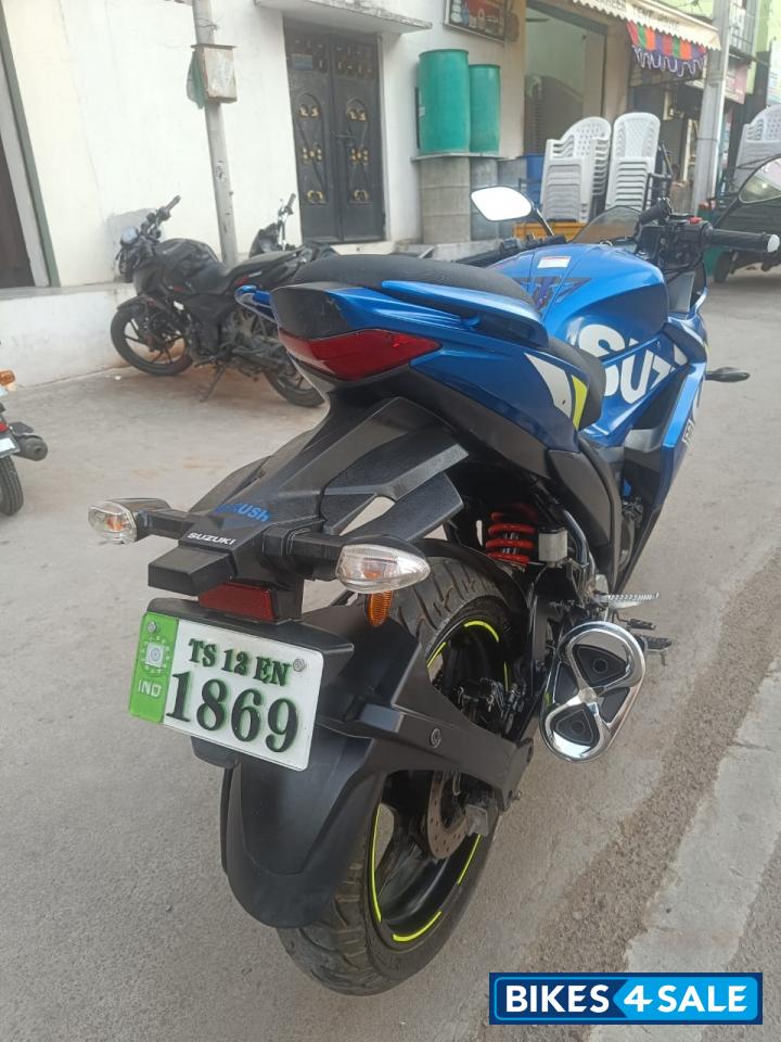 Blue Suzuki Gixxer SF Moto GP