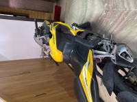 Bajaj Pulsar RS 200 ABS