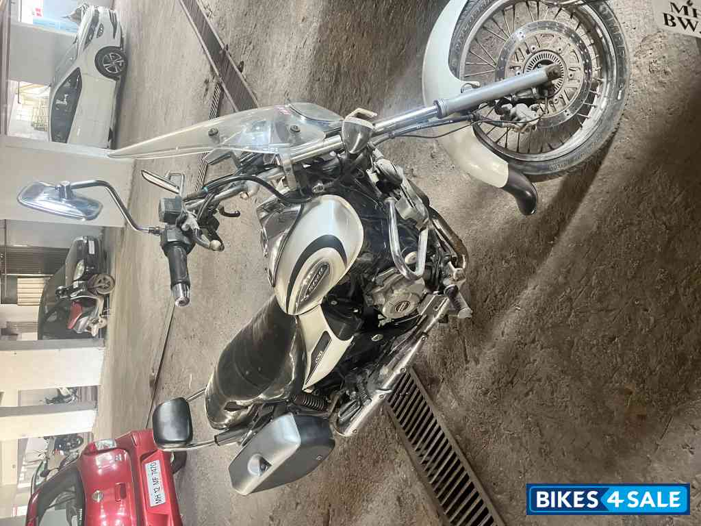 Bajaj Avenger Cruise 220