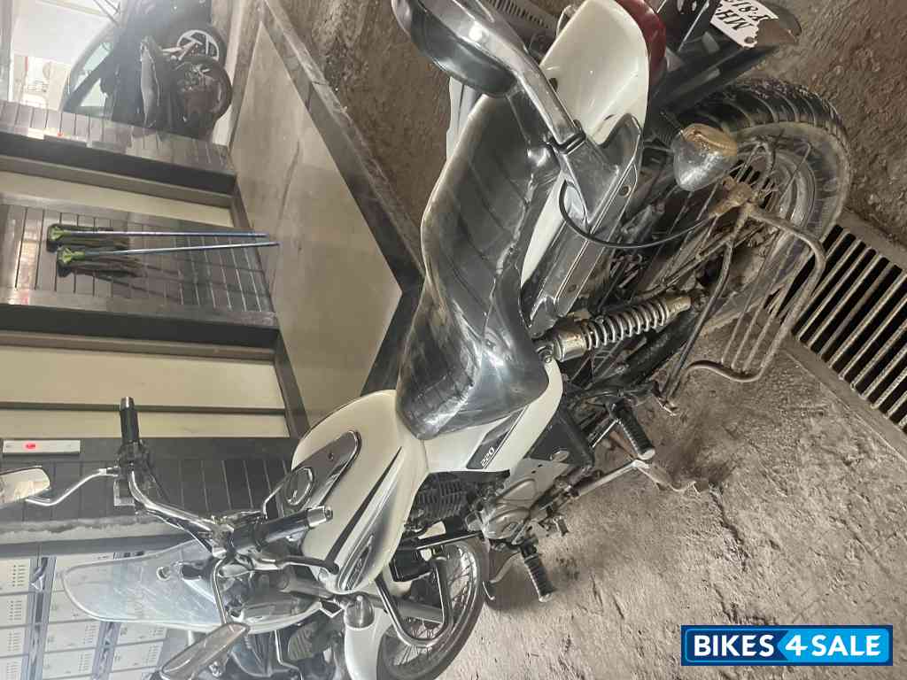 Bajaj Avenger Cruise 220