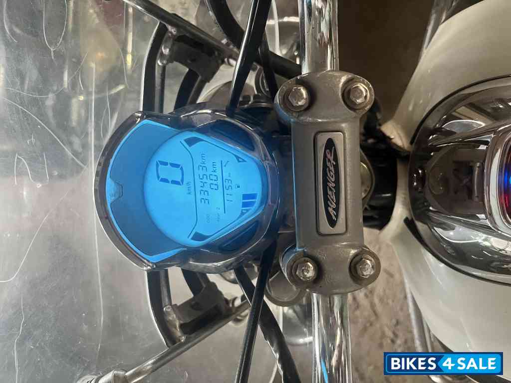 Bajaj Avenger Cruise 220