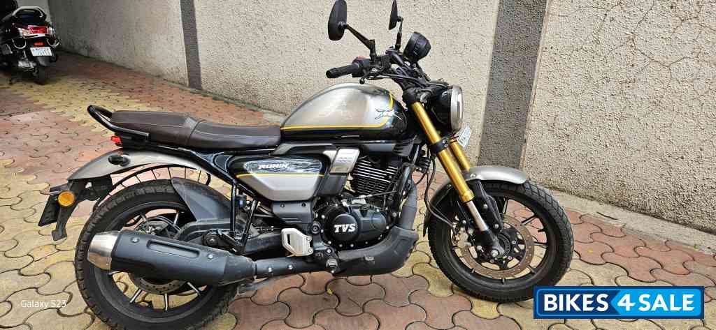 TVS Ronin TD