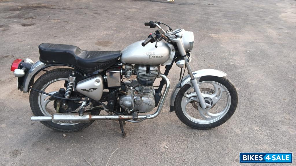 Silver Royal Enfield Bullet Electra