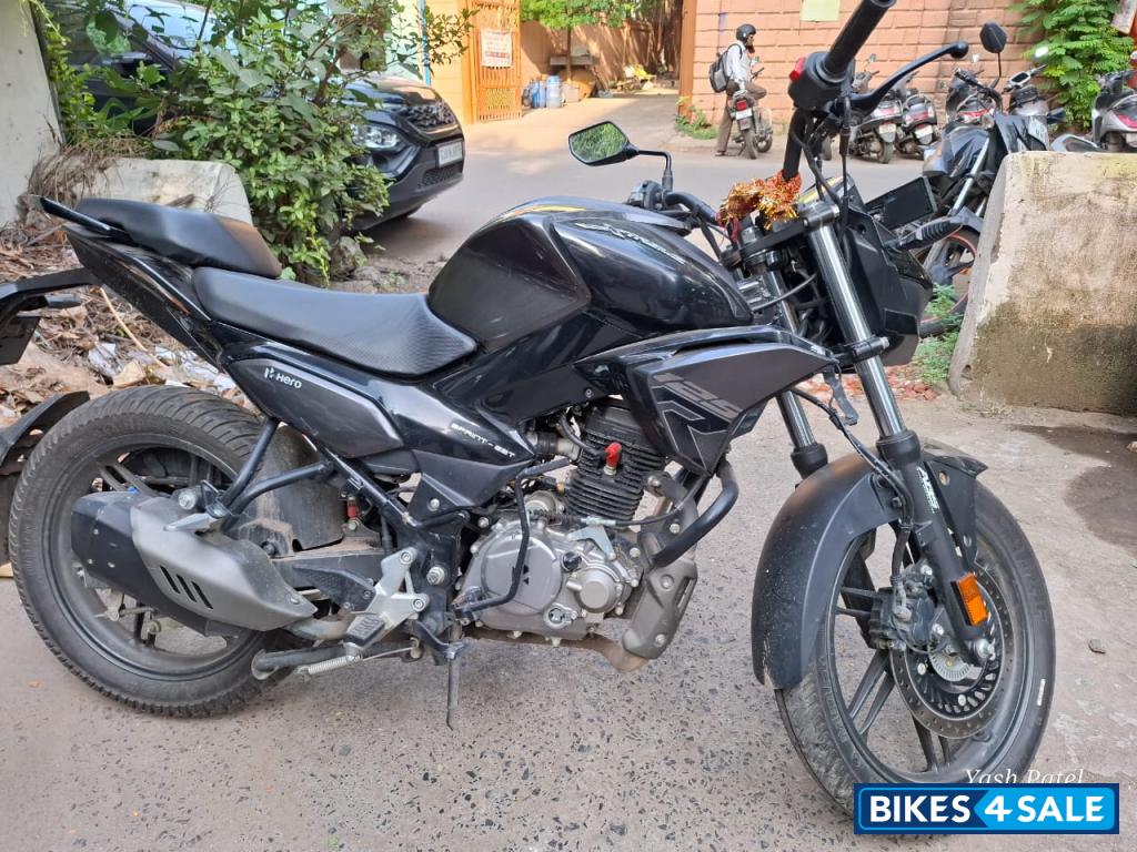 Black Hero Xtreme 125R