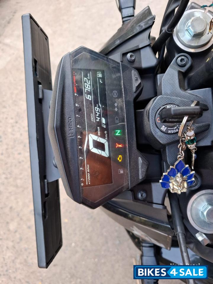 Black Hero Xtreme 125R