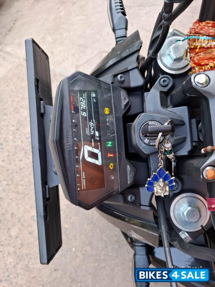 Black Hero Xtreme 125R