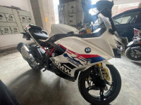 Polar White BMW G 310 RR