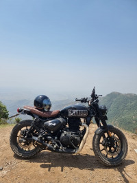 Royal Enfield Hunter 350 Metro