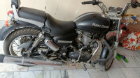 Black Royal Enfield Thunderbird 350