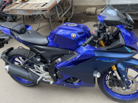 Yamaha R15 V4