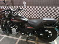 Bajaj Avenger Street 220 2016 Model