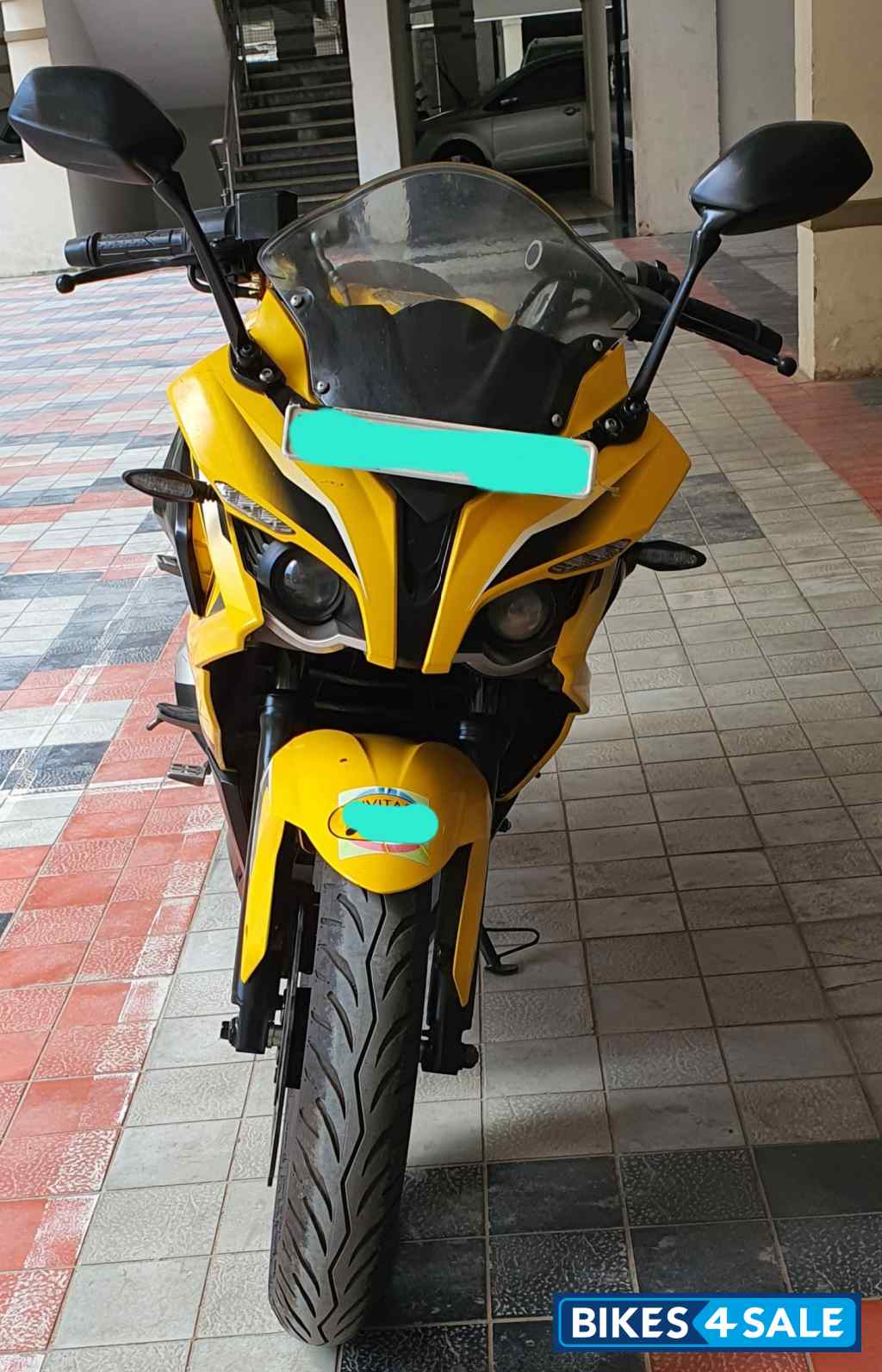 Bajaj Pulsar RS 200